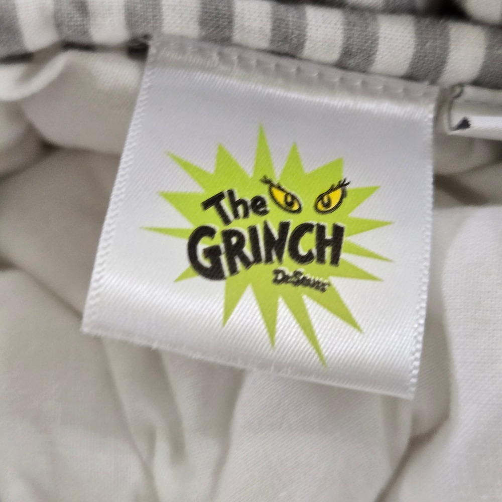 Pottery Barn Kids Dr Seuss The Grinch Quilt Full Queen Cindy Lou Christmas NEW - Picture 9 of 11